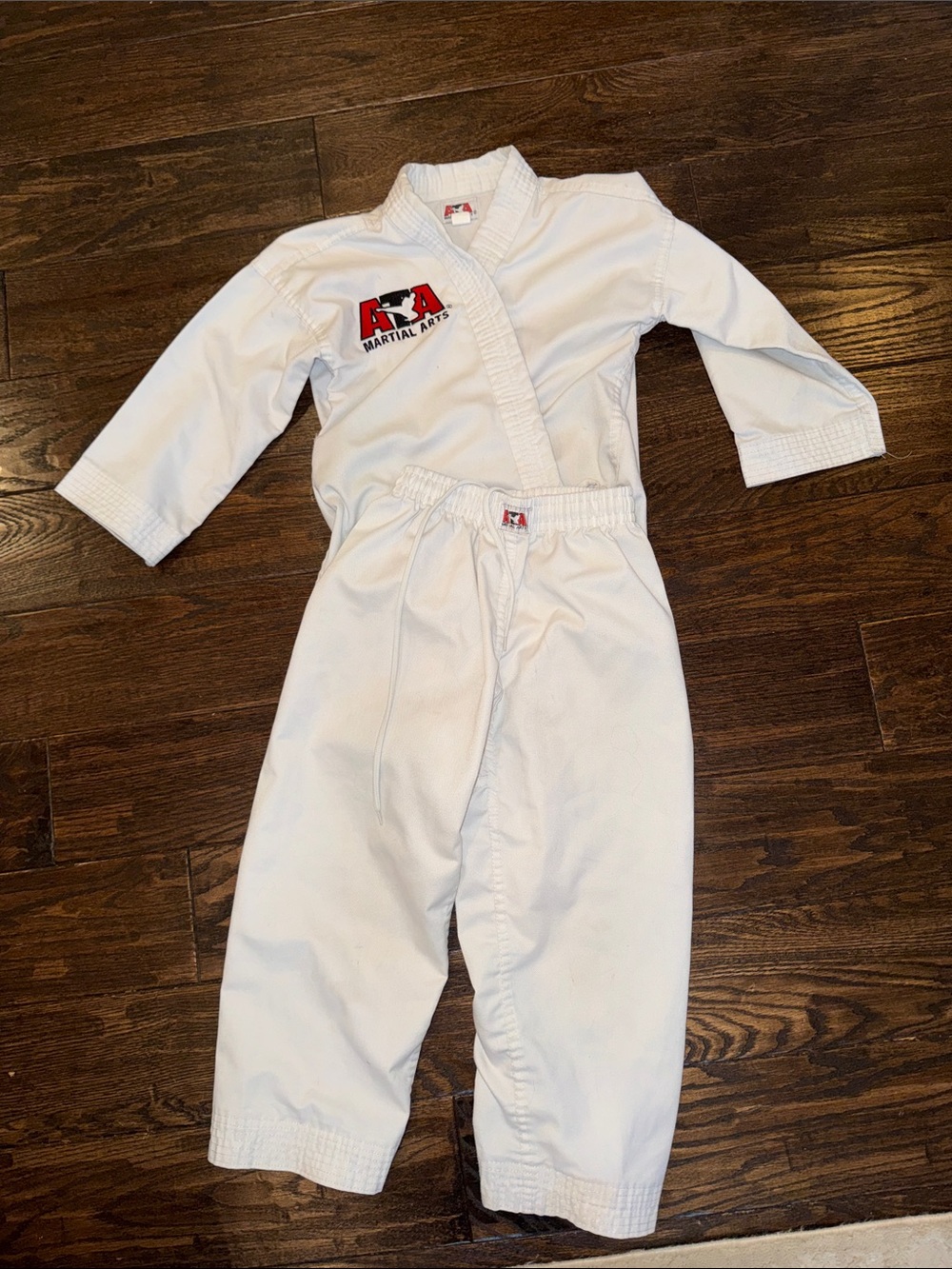 Kids White Karate Uniform XS/S 00